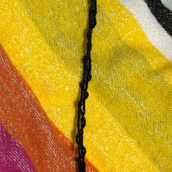 Perfect for prom! Beaded black purse from Hong Kong, zip top with strap - Picture 3 of 9